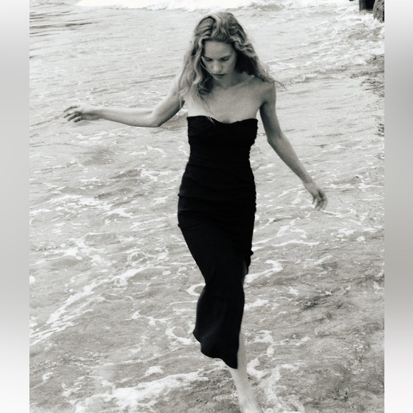 New ZARA Linen Bland Ruched Strapless Midi Dress - Picture 2 of 6